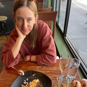 Meet your Posher, Laura